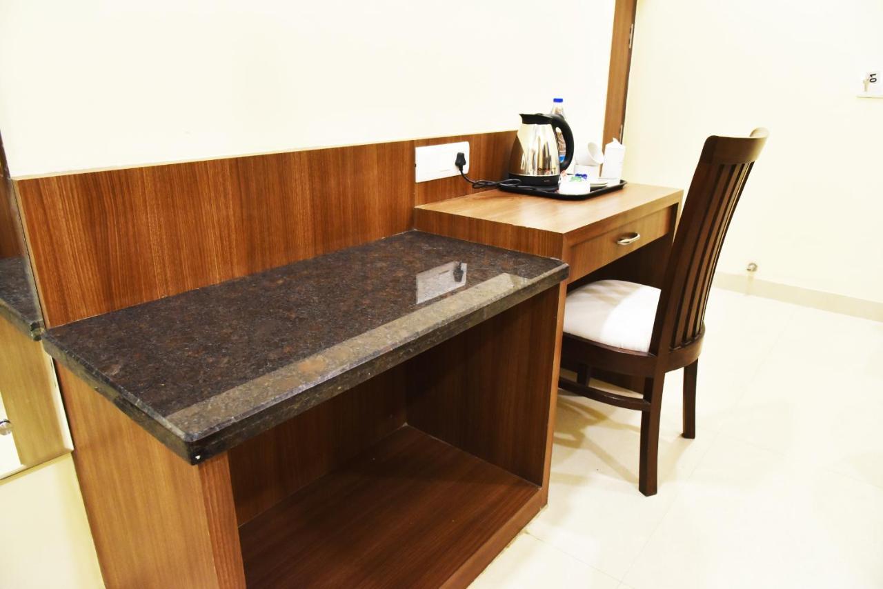 Hotel Amritsar International 2 Min Walk From Amritsar Bus Stand Екстер'єр фото