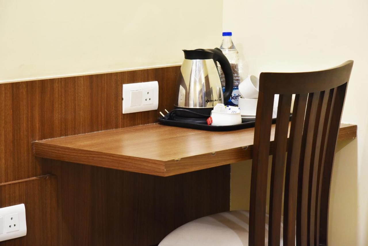 Hotel Amritsar International 2 Min Walk From Amritsar Bus Stand Екстер'єр фото