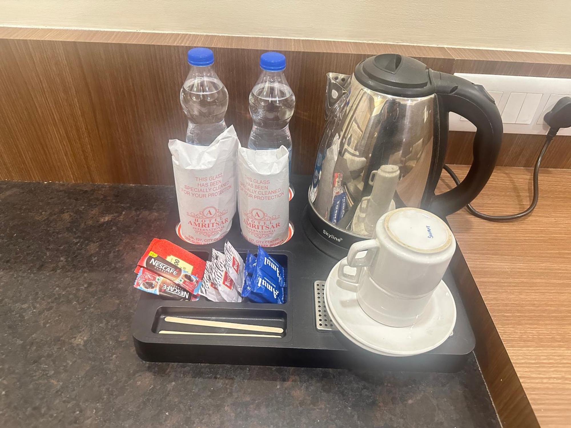 Hotel Amritsar International 2 Min Walk From Amritsar Bus Stand Екстер'єр фото